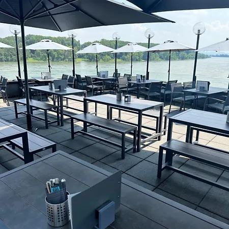 Rheinterrassen Café Restaurant Hotel Widdig