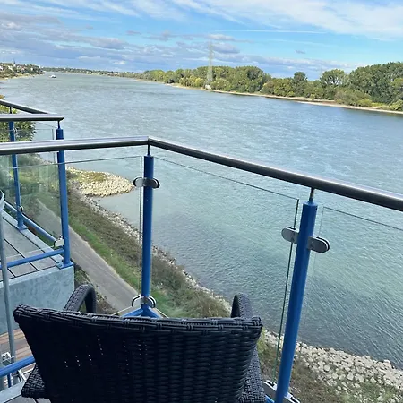 Rheinterrassen Cafe Restaurant Hotel Widdig