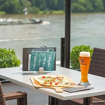 Rheinterrassen Cafe Restaurant 3* Widdig