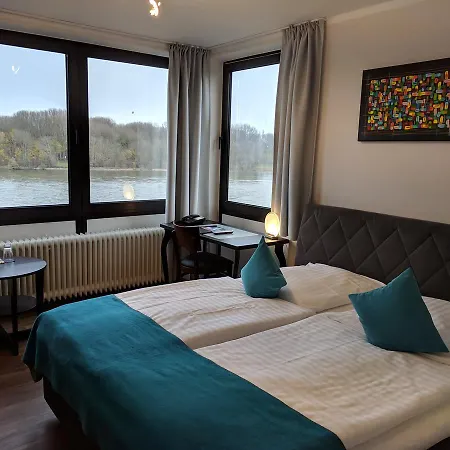 Rheinterrassen Cafe Restaurant 3* Widdig