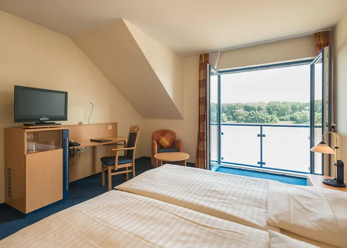 Rheinterrassen Cafe Restaurant 3* فيدِش